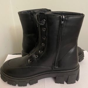 Lug Sole Lace side zip up Military Boot